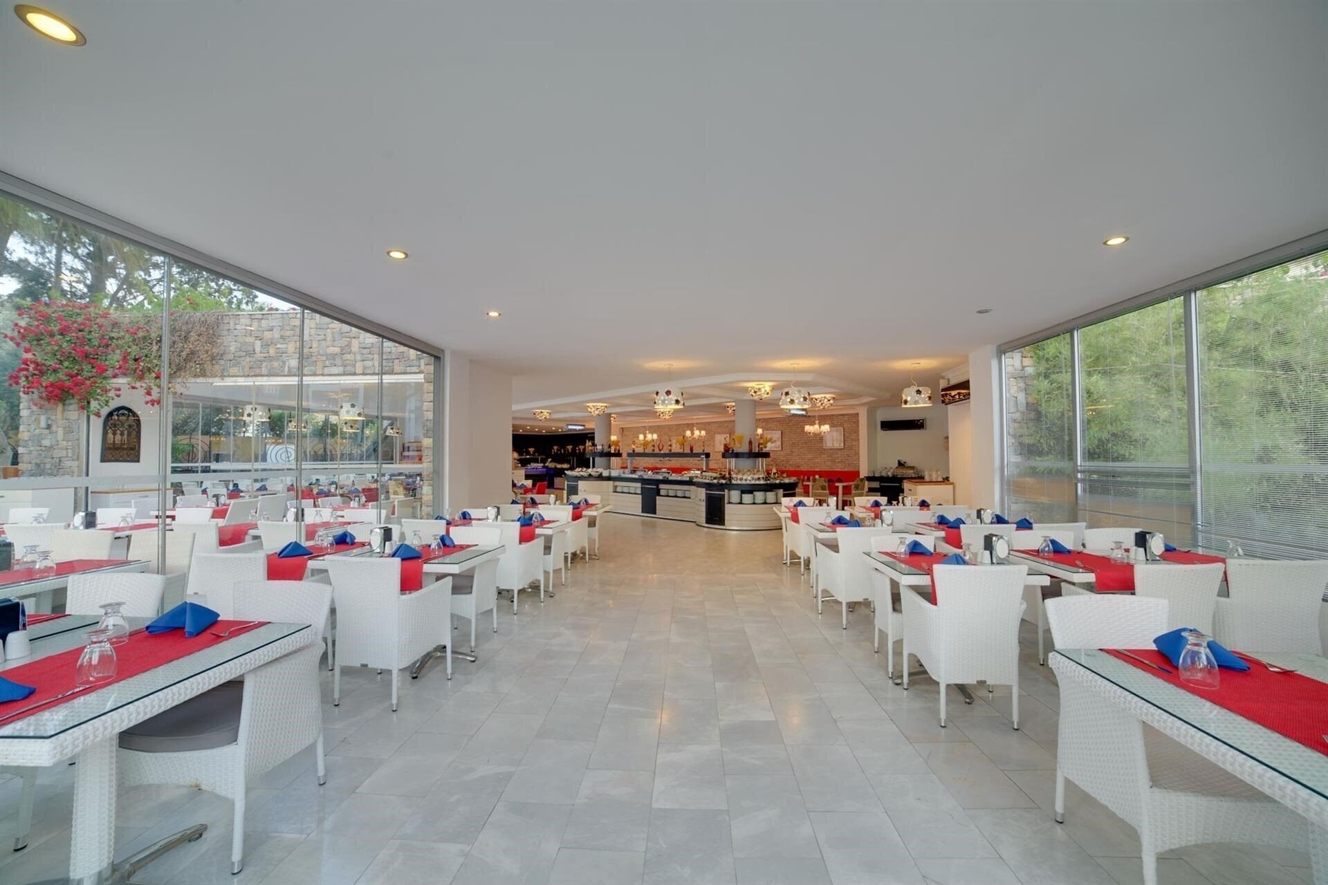 Панорама Mio Bianco Resort (ex. Fun&Sun Family Club Bodrum, Mio Bianco Resort) 4*